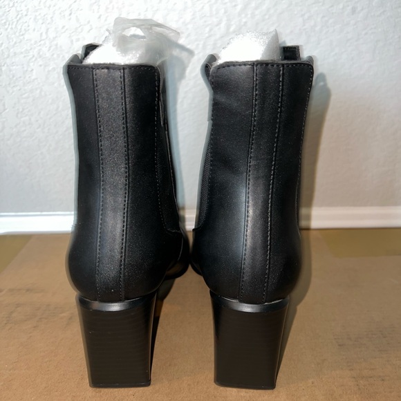 Kendall + Kylie Finigan Black Pointed-Toe Ankle Boots size 8 - Picture 6 of 8
